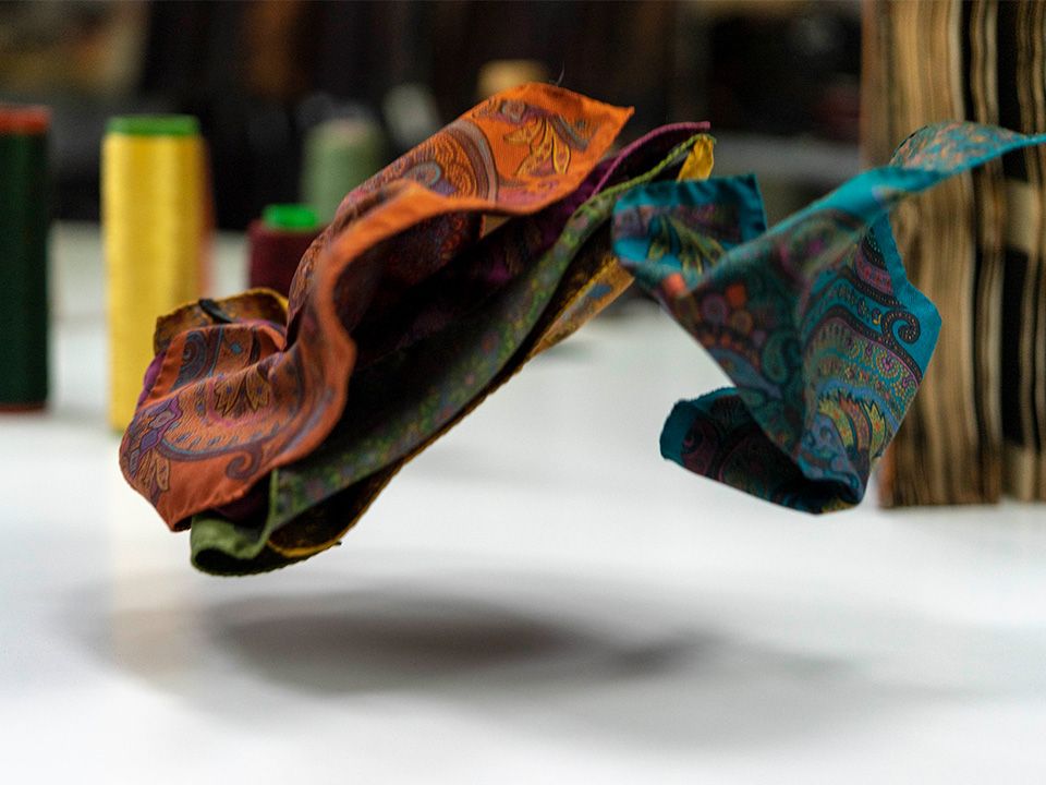 Tessuti per foulard in seta e fibre naturali Made in Italy